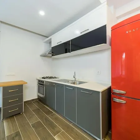 Apartmán Central And Modern Near Popular Attractions In Muratpasa, *