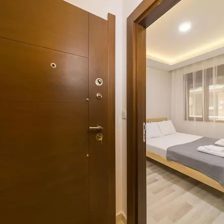 Central And Modern Near Popular Attractions In Muratpasa, Lejlighed