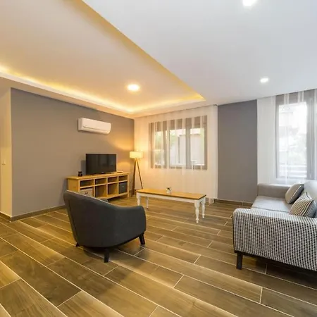 Central And Modern Near Popular Attractions In Muratpasa, Apartment Antalya